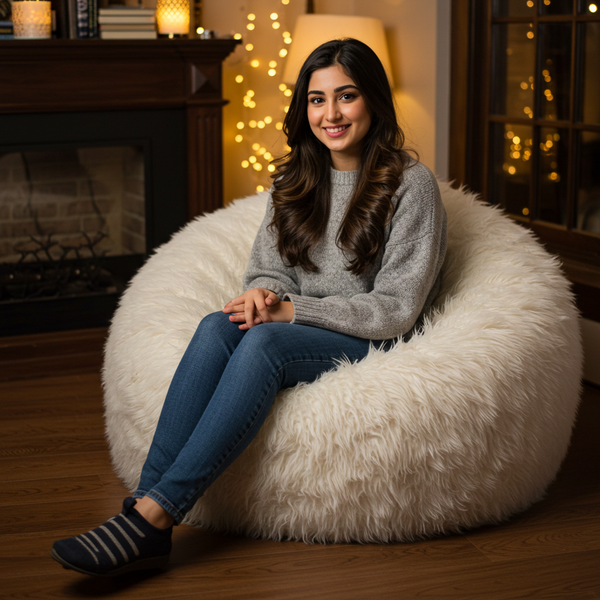 Deluxe White Faux Fur Tick Bag