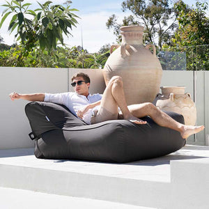 Open image in slideshow, Chill Lounger Tick Bag
